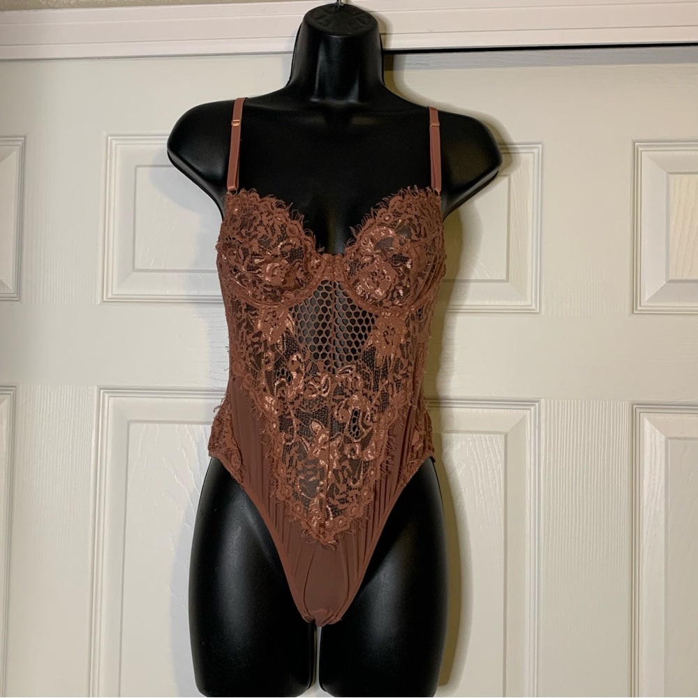 Tic Toc Mauve Lace Bodysuit